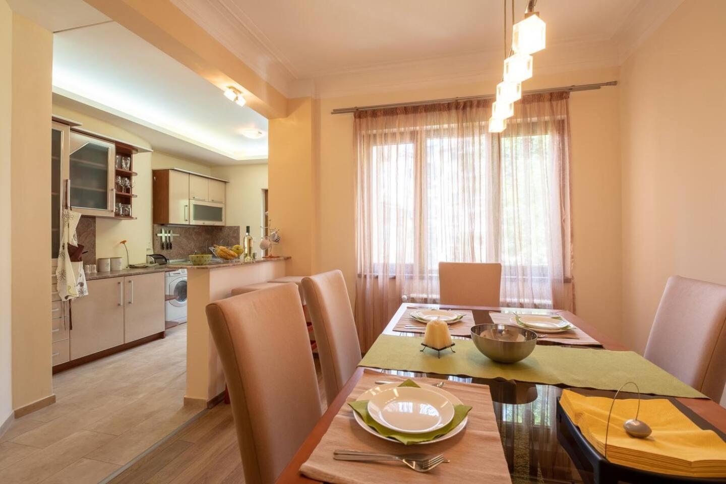 Top Pick! Central Spacious 2 Bedroom Apartment Sofia Exterior photo
